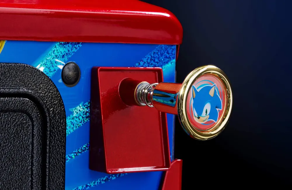 Gold Sonic ring shooter knob and Knuckles Red cabinet armor