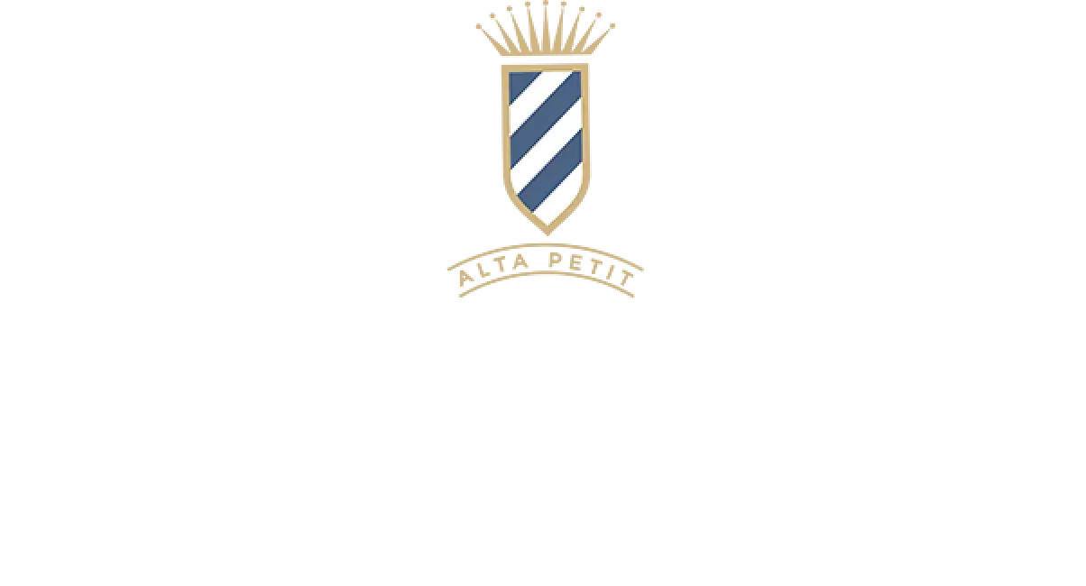 bricco dei guazzi logo with a blue and gold crest and the motto Alta Pett underneath