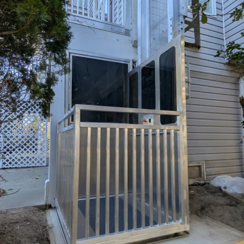 Carolina Outdoor Lift For People in Emerald Isle