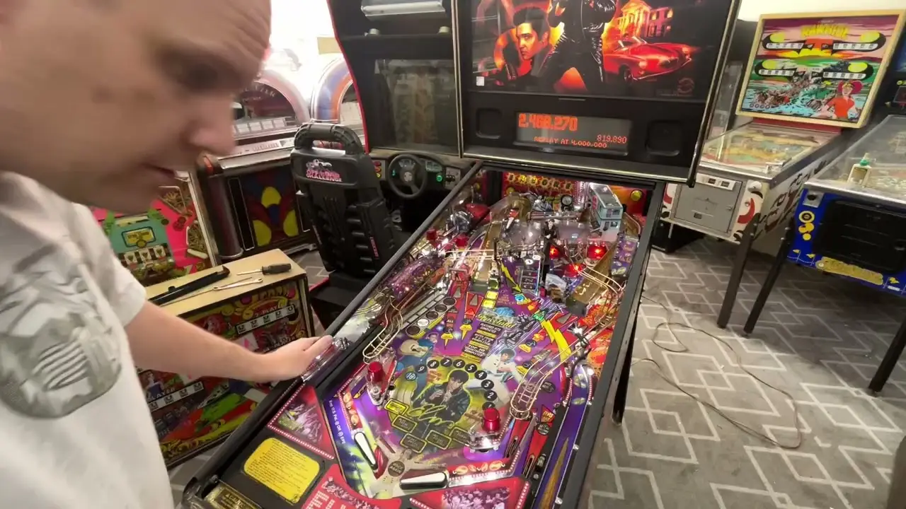 Cleaning The World's DIRTIEST Stern ELVIS Pinball Machine! video thumbnail