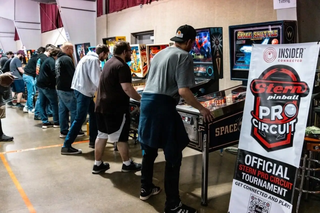 Players competing at Pinball at the Zoo