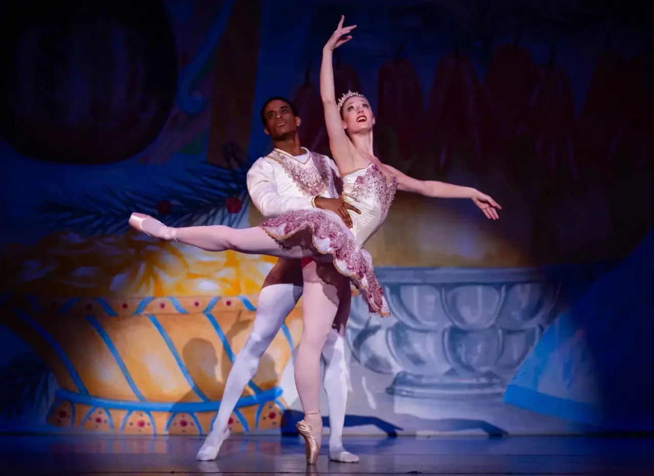 Two ballet dancers perform a pas de deux from The Nutcracker.
