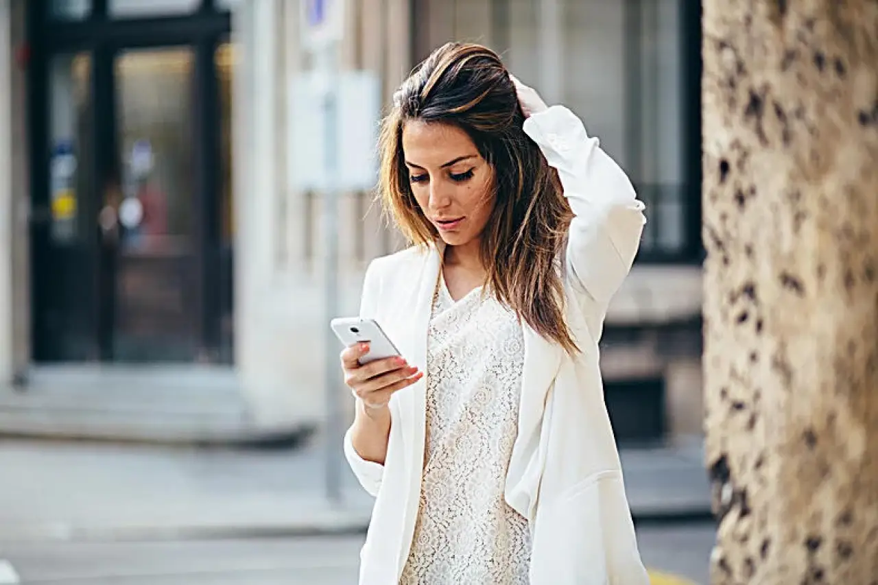 What Type of Message Does Your Cell Phone Send?