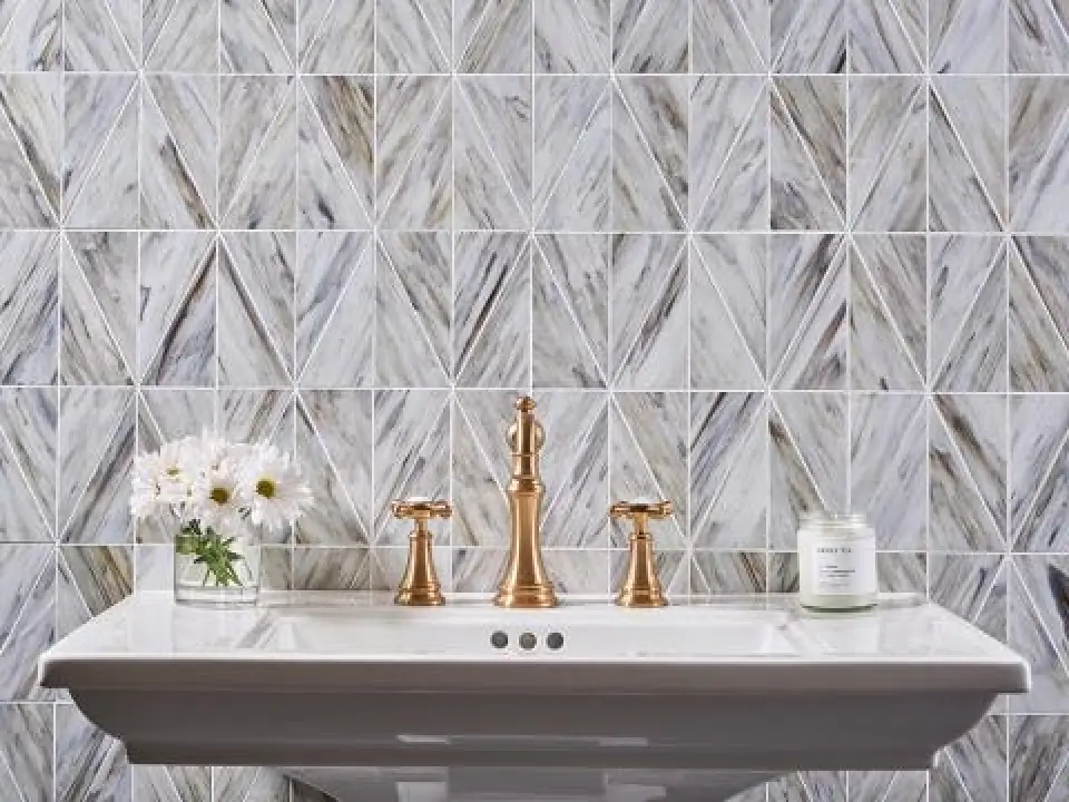 AKDO Beacon Evoke Calico (G) Art Glass