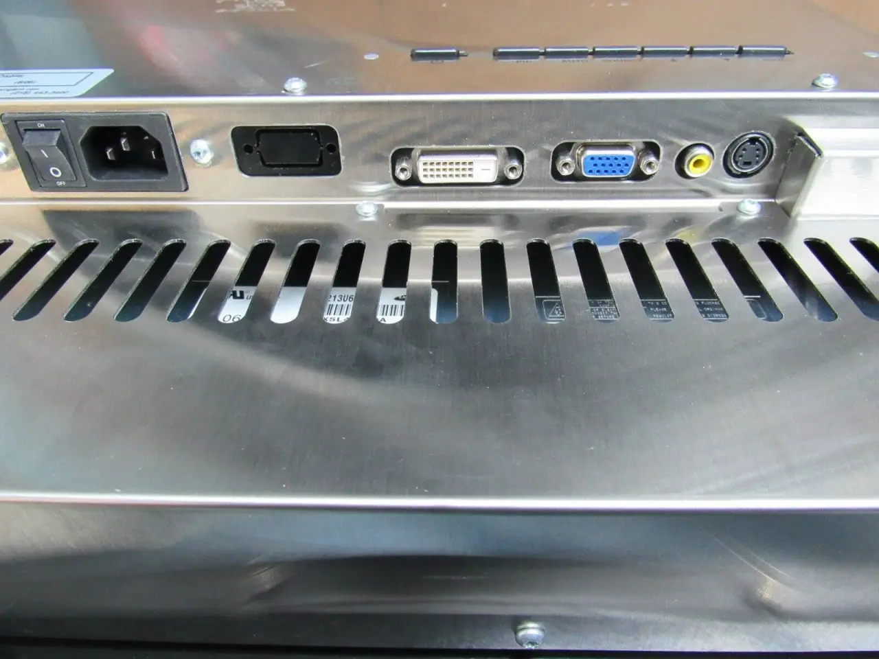 Strongarm 304-213000 LCD Display 21.3"