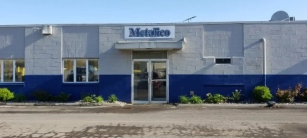 commercial building entrance metalico in syracuse ny