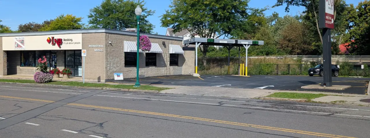 Lyons National Bank branch at Rondina Mall on Dill Street in Auburn.