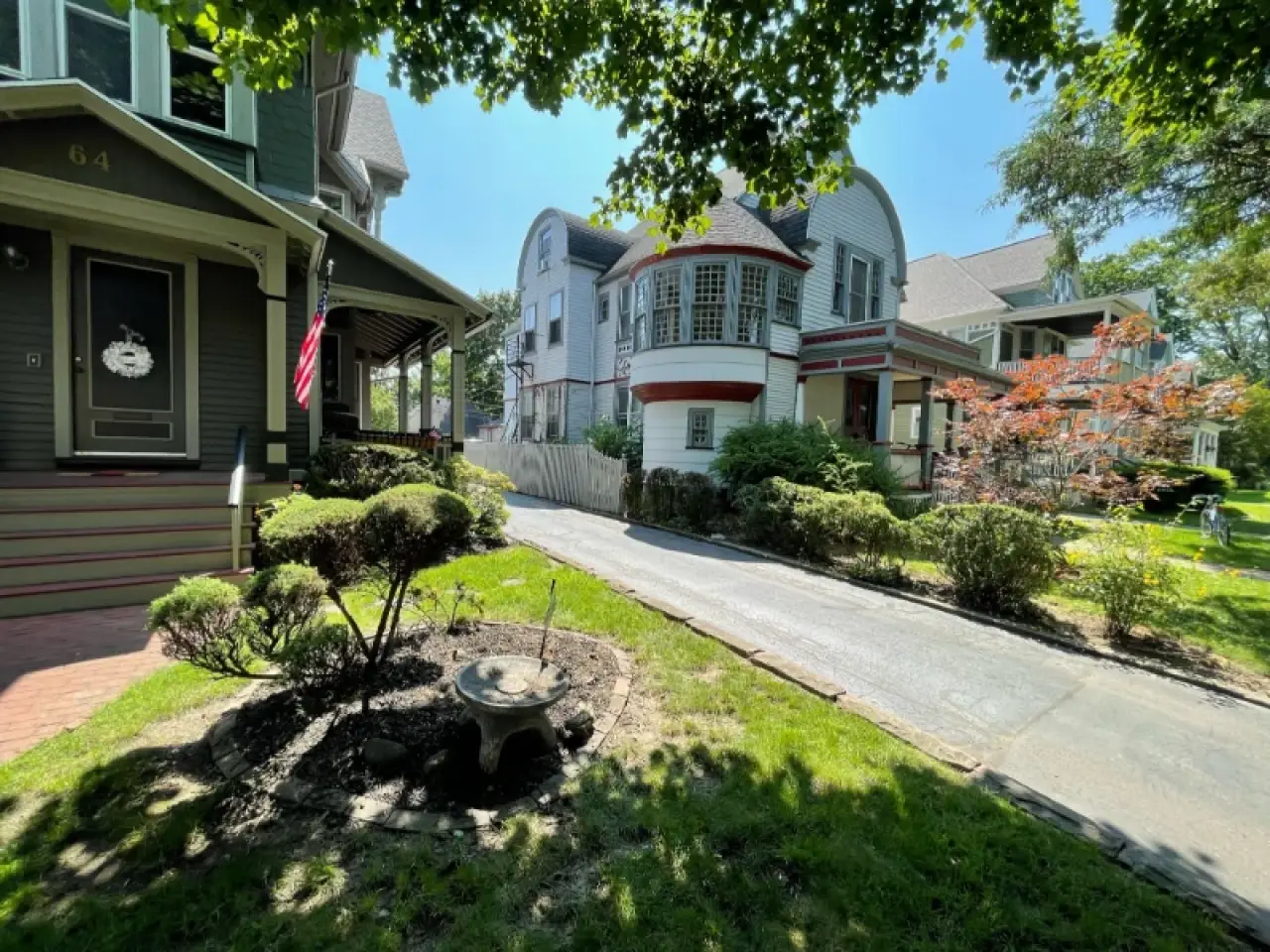 landscaping around walkway