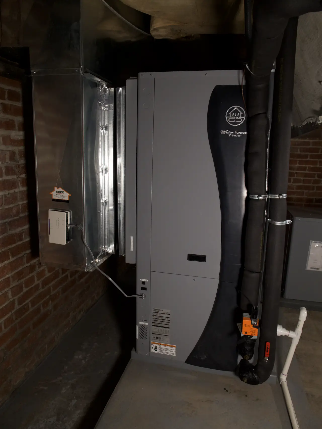 Geothermal heat pump system installation