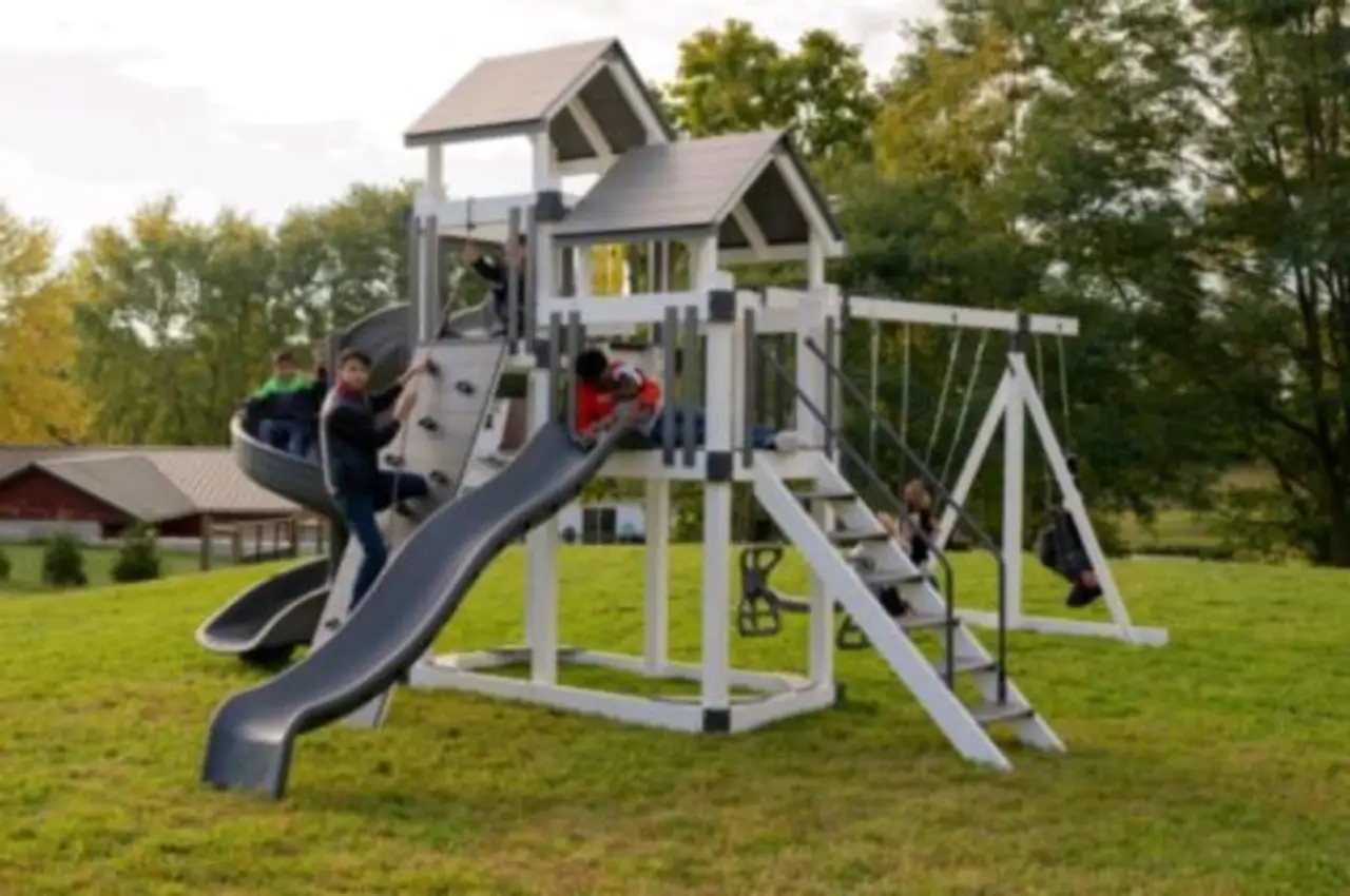 Space Shuttle Star Quality Swingsets thumbnail