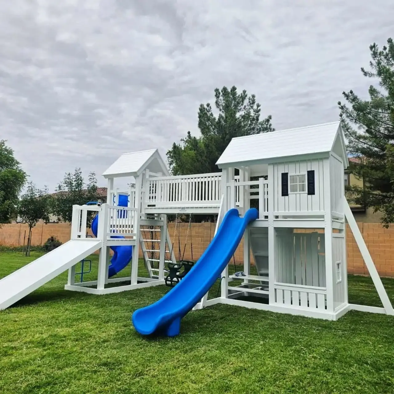 The Estate RuffHouse Vinyl Play Systems thumbnail