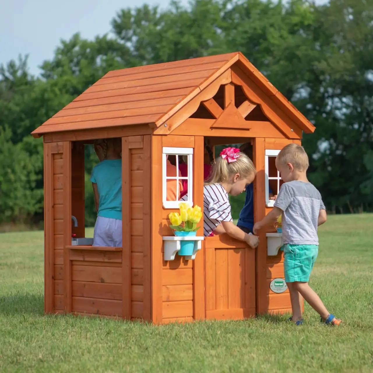 Timberlake Playhouse Backyard Discovery thumbnail