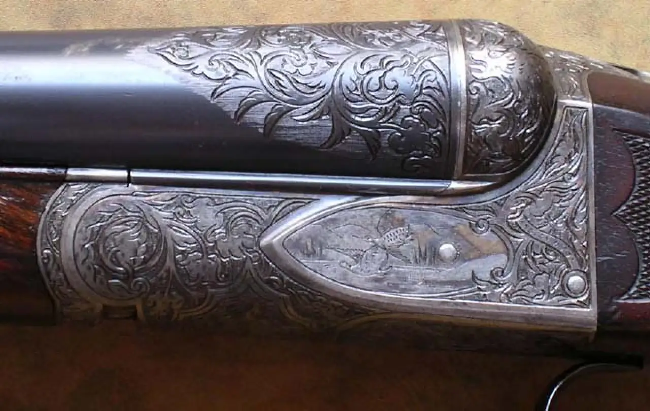 1915 DE Left View