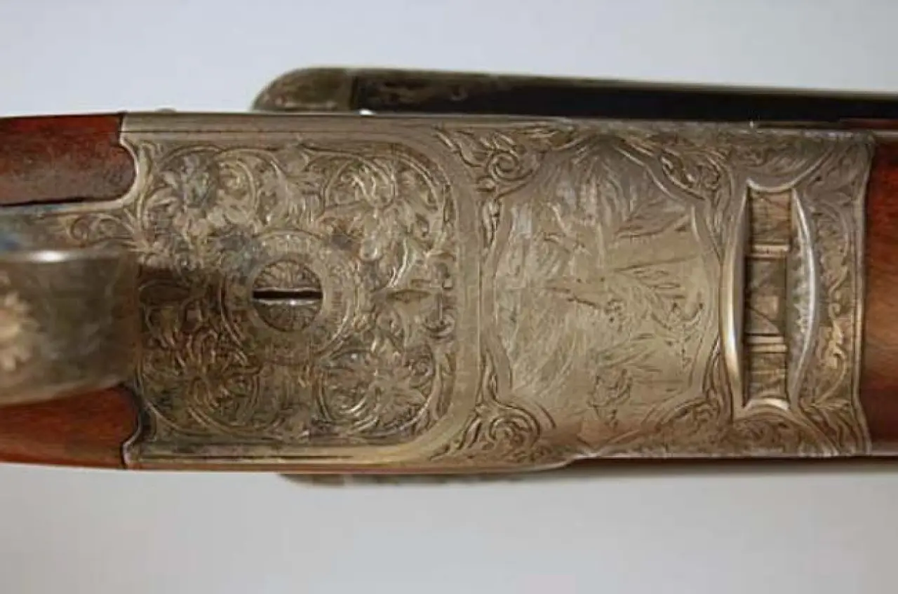 1922 DE Bottom View