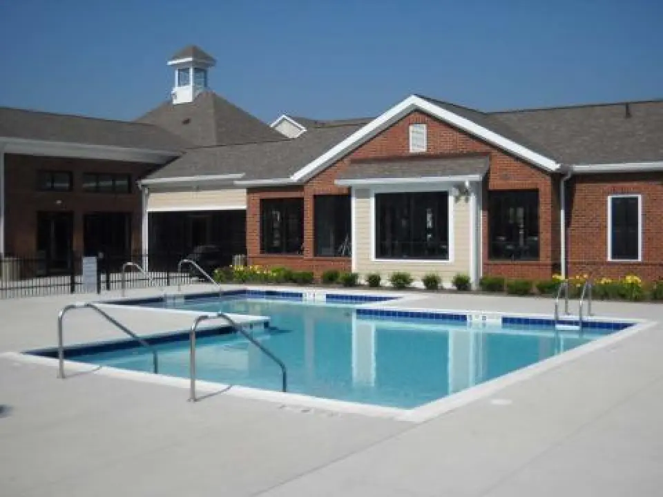 outdoor community pool in rochester NY