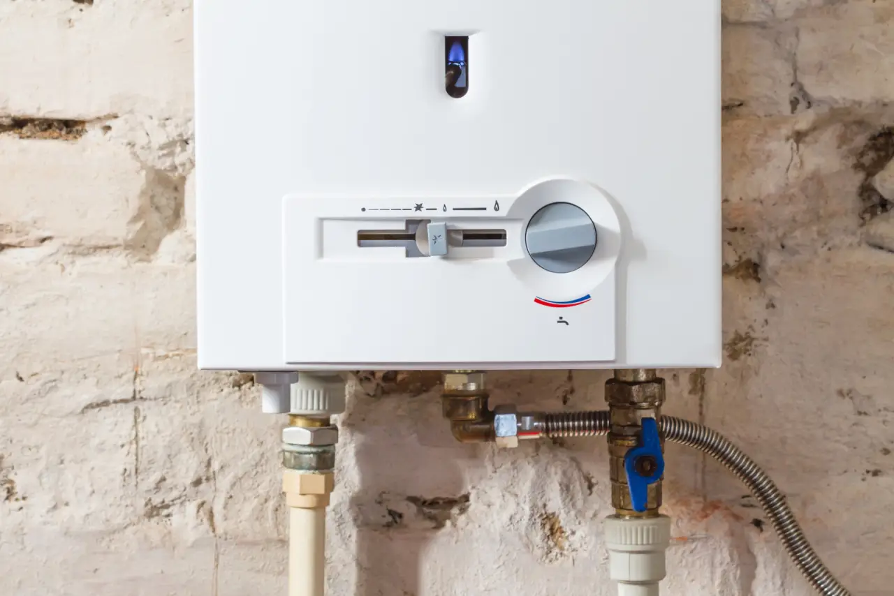 Why You Should Consider a Tankless Water Heater For Your Home or Business