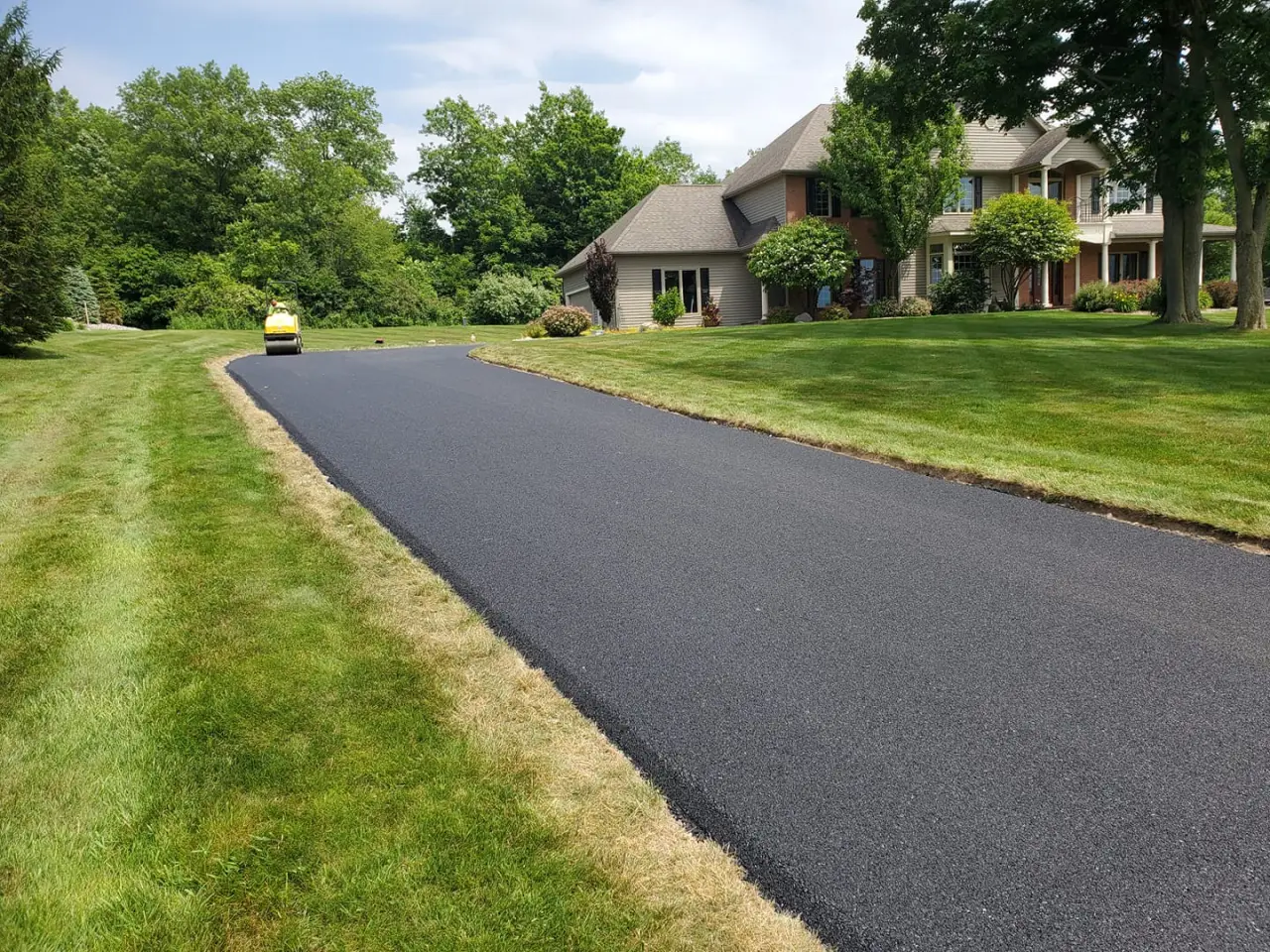 Residential pavement service for a home driveway