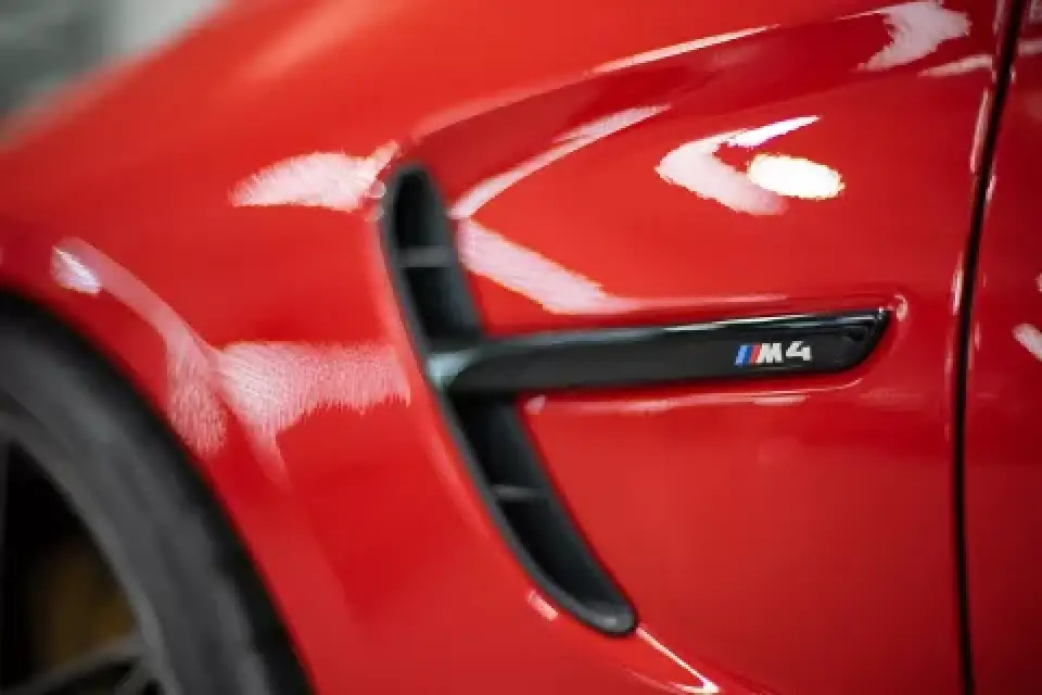 2018 BMW M4 Competition luxury sports coupe exterior design