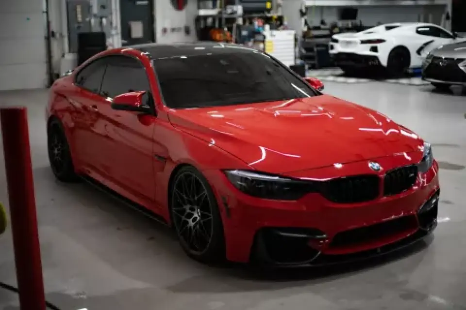 2018 BMW M4 Competition performance coupe exterior front angle