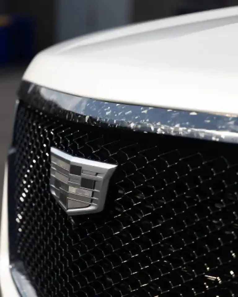 2022 Cadillac Escalade-V high performance luxury SUV styling