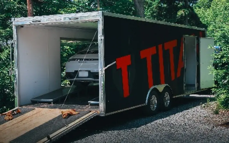 enclosed trailer car transportation