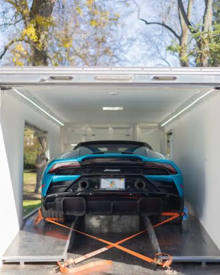 2023 lamborghini huracan in trailer