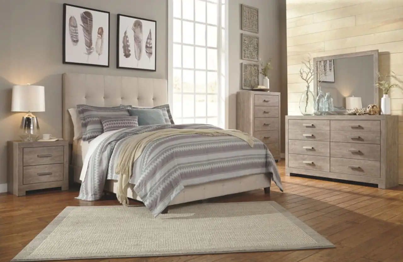Culverbach - 5 Pc. - Dresser, Mirror, Queen Upholstered Bed, 2 Nightstands - Gray