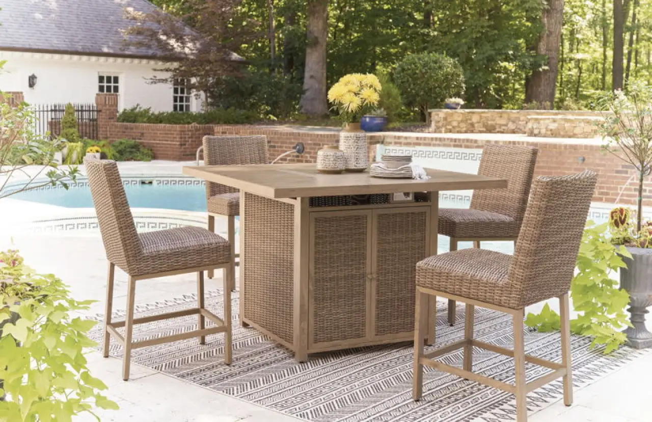 Walton Bridge - 5 Pc. - Square Bar Table W/Fire Pit, 4 Barstools - Driftwood