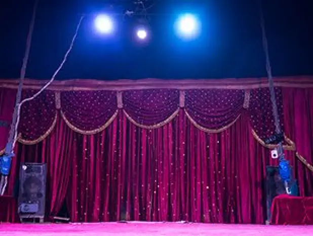 Hypnosis Entertainment for Colleges