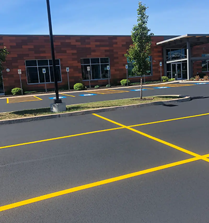 parking lot restriping for commerical business