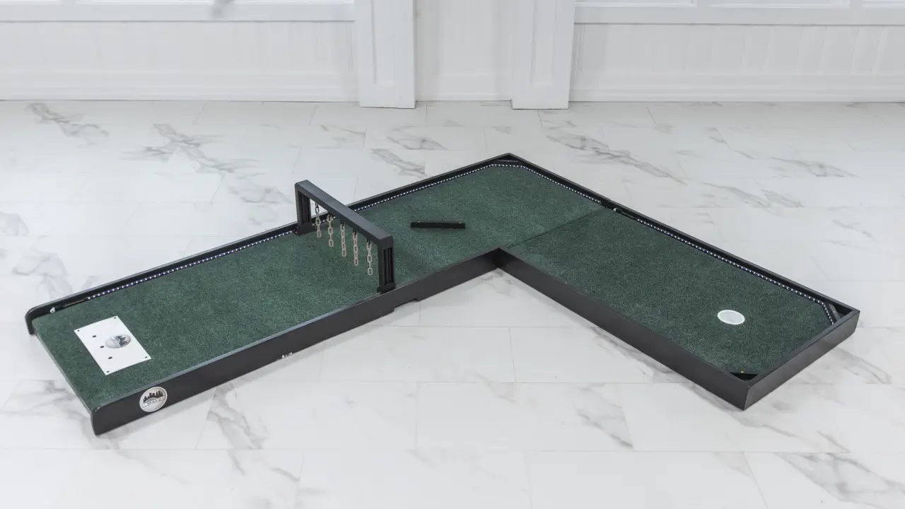 Classic Mini Golf setup hole 2