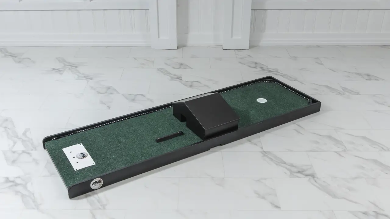 Classic Mini Golf setup hole 7