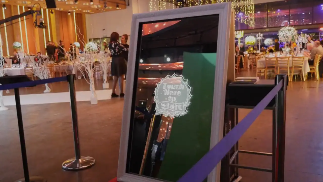 Mirror Photo Booth