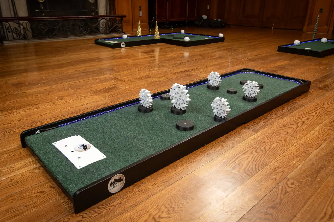 Winter Mini Golf setup hole 6