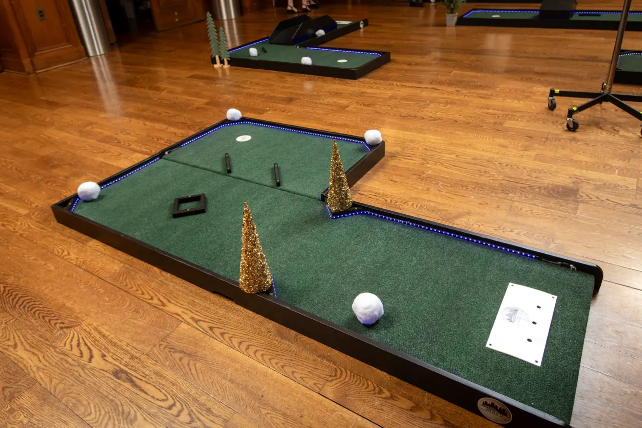 Winter Mini Golf setup hole 9