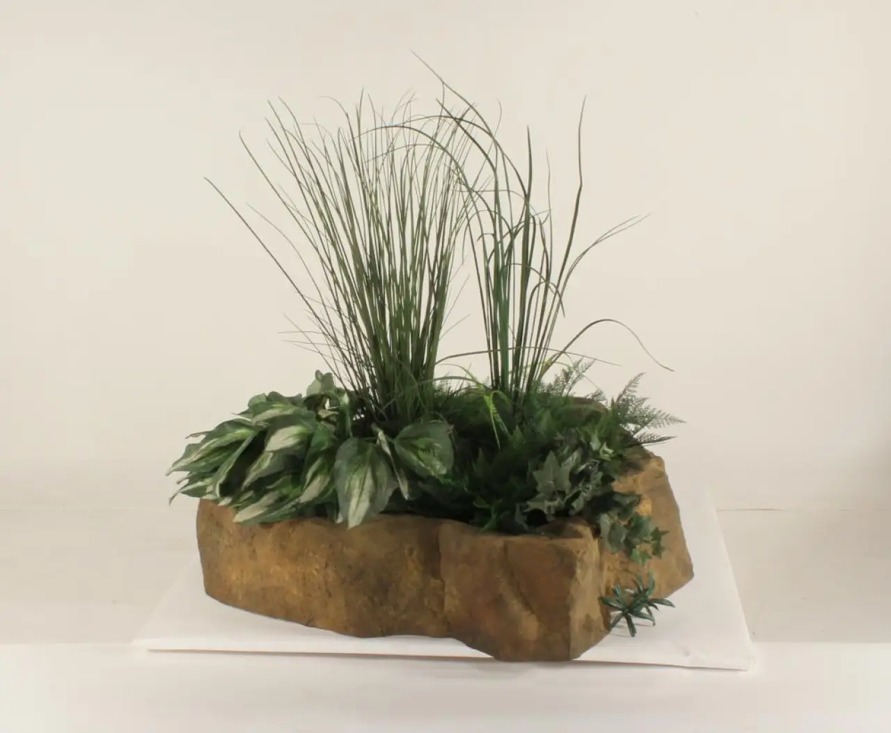 Planter Rock-003