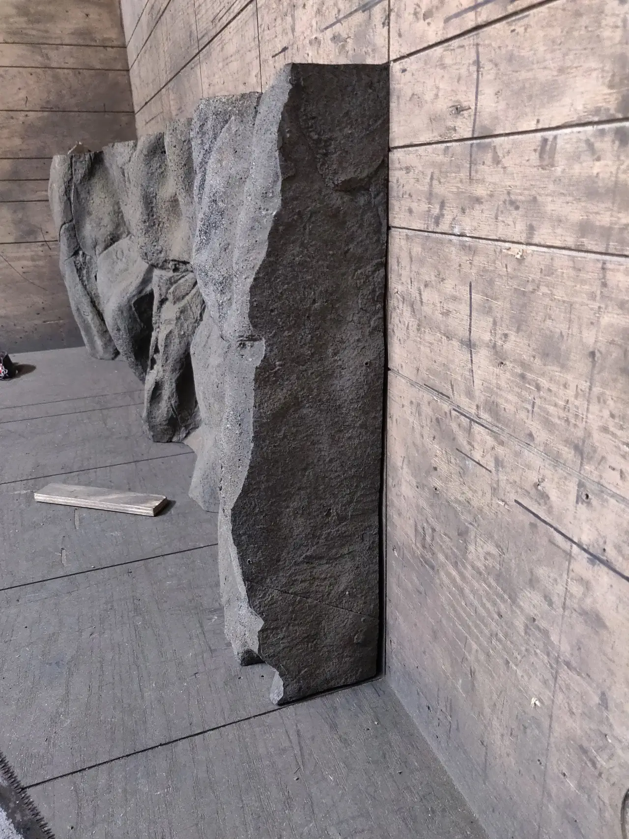 Cliff Series background with end cap