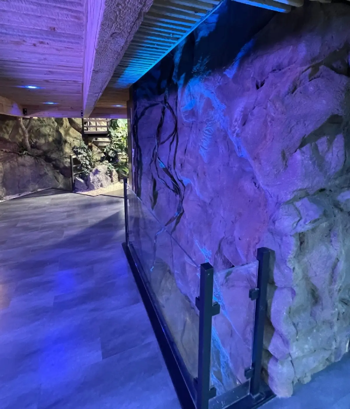 Faux rock wall