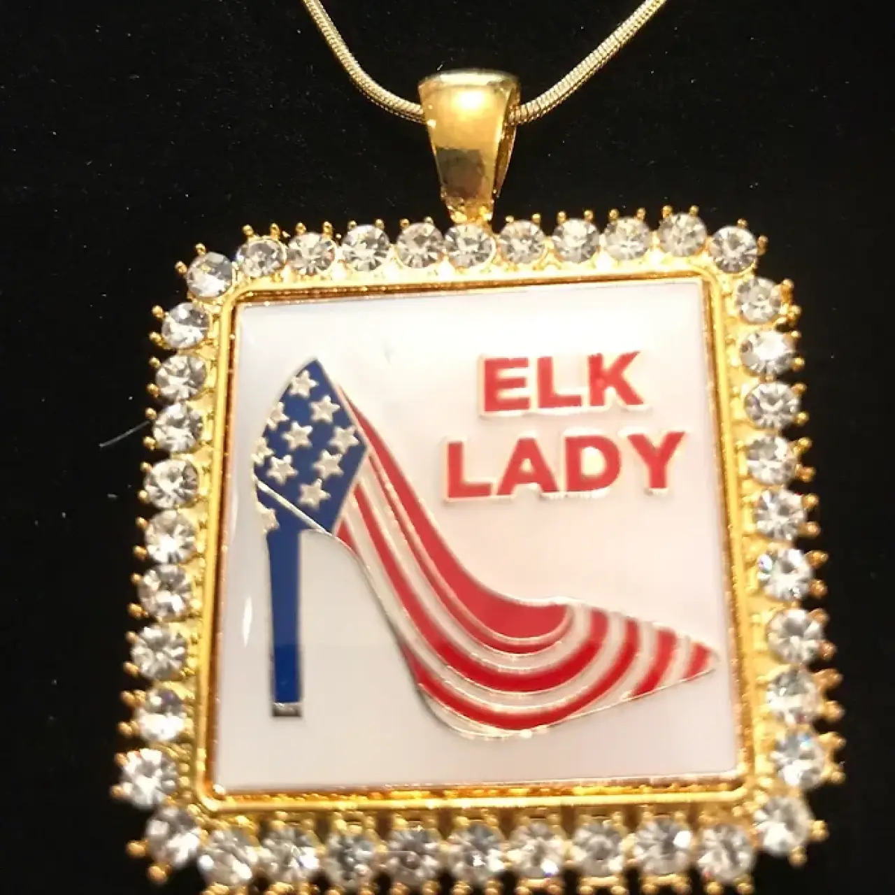 Elk Lady Medallion Set