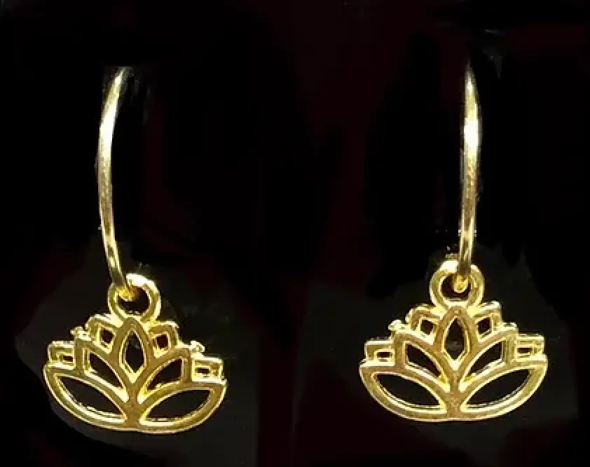 Ladies Oriental Shrine Lotus Earring Set