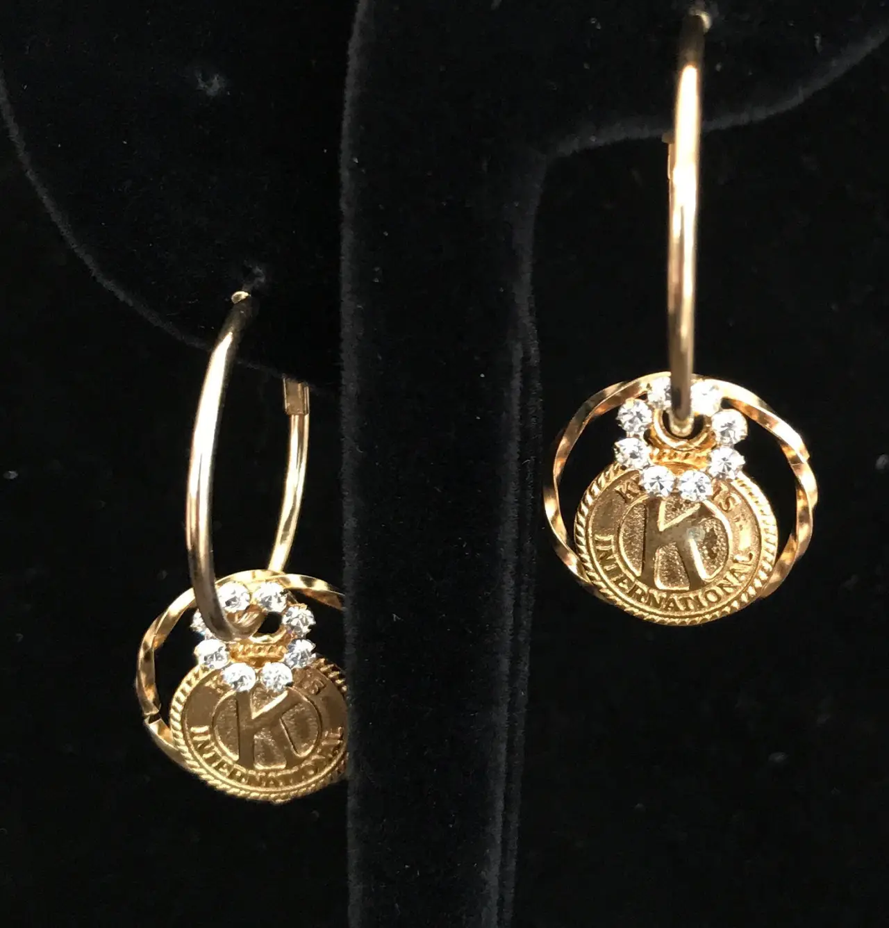 Kiwanis International Gold Earring Set