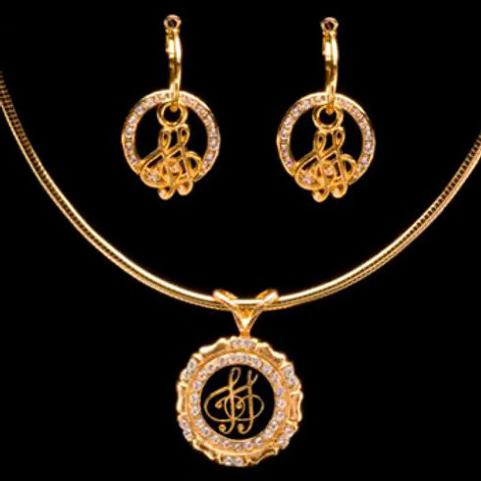 Sweet Adeline Push Pull Necklace and Earring set