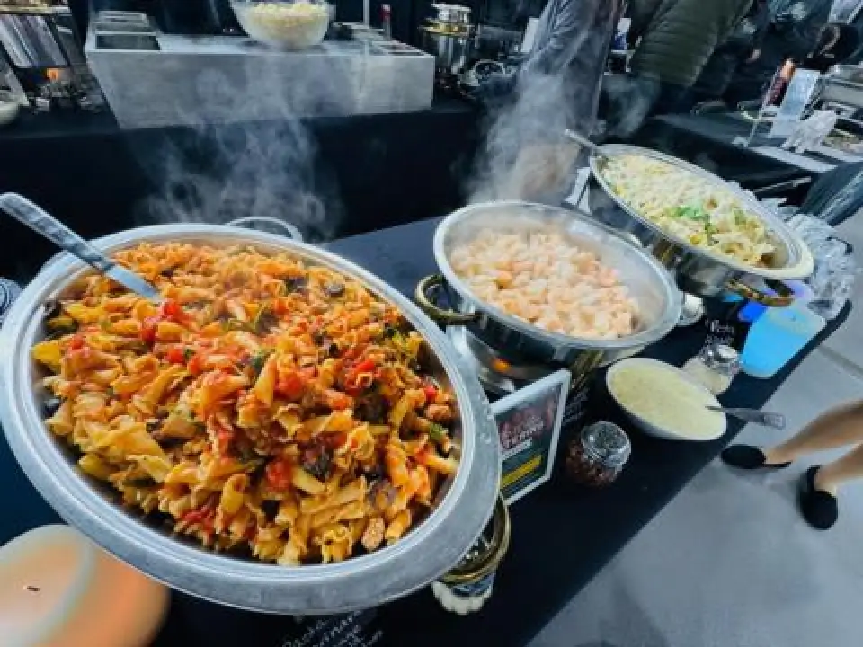 pasta and vegetables buffet