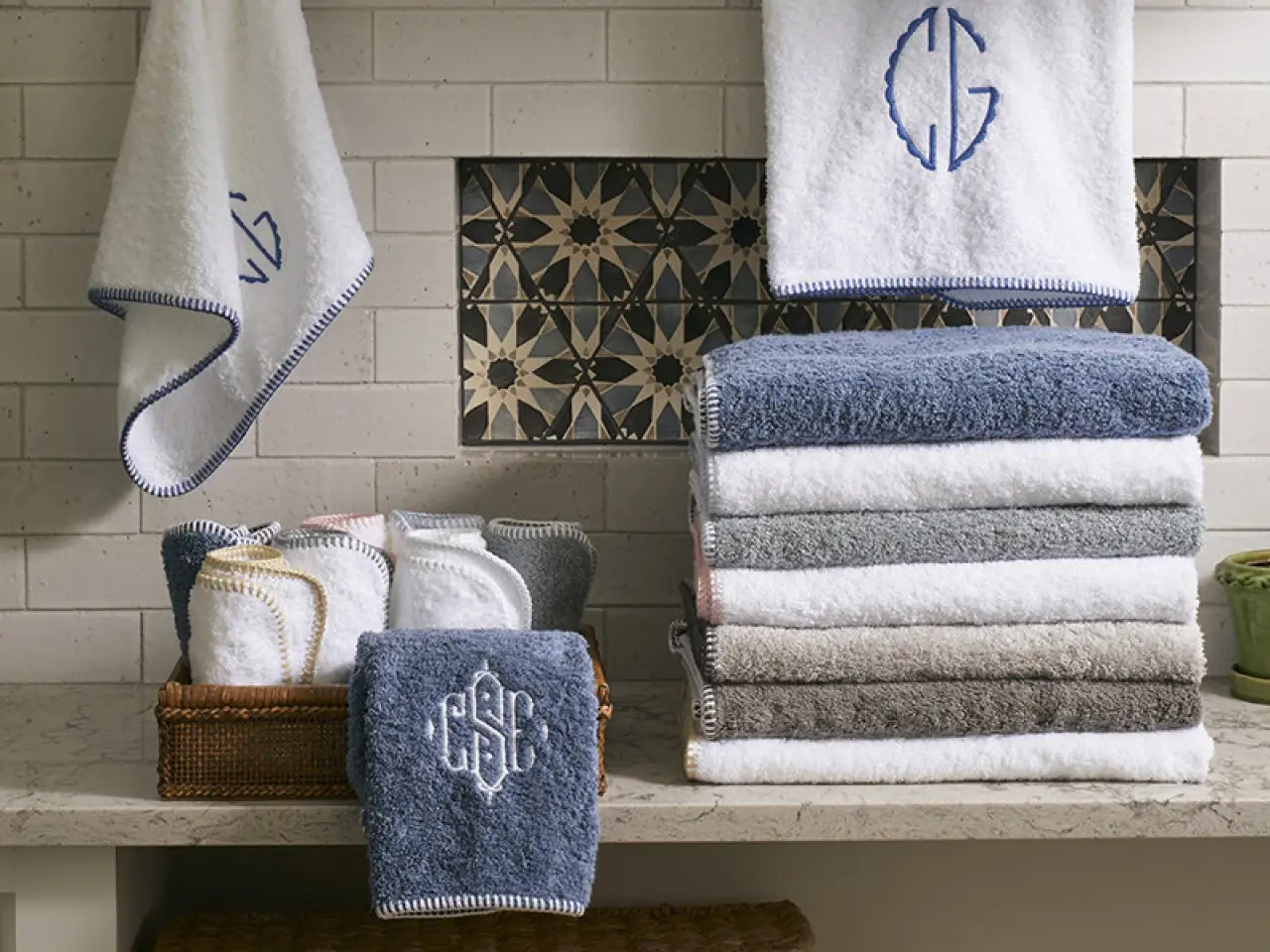 monogrammed bath towels