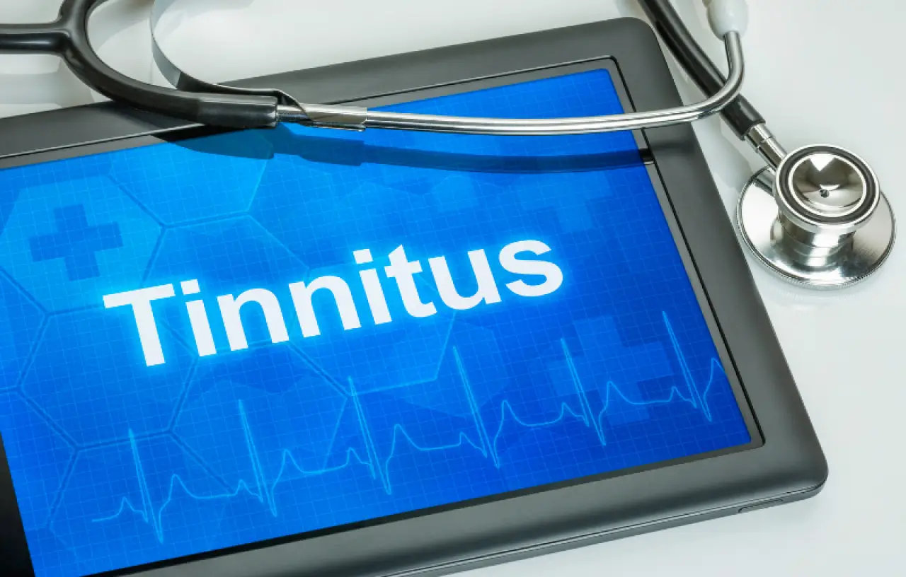 tinnitus on screen with stethiscope