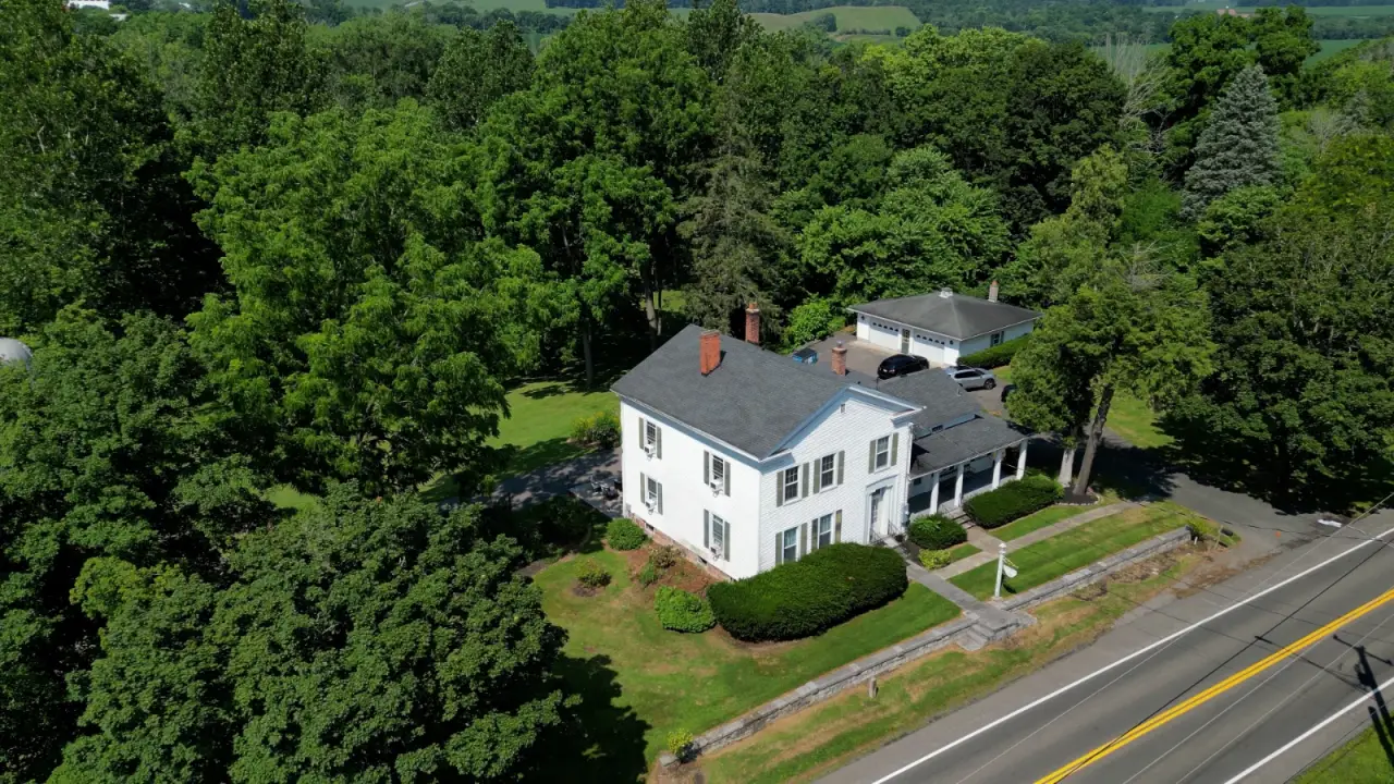 Toganenwood Estate Farmhouse