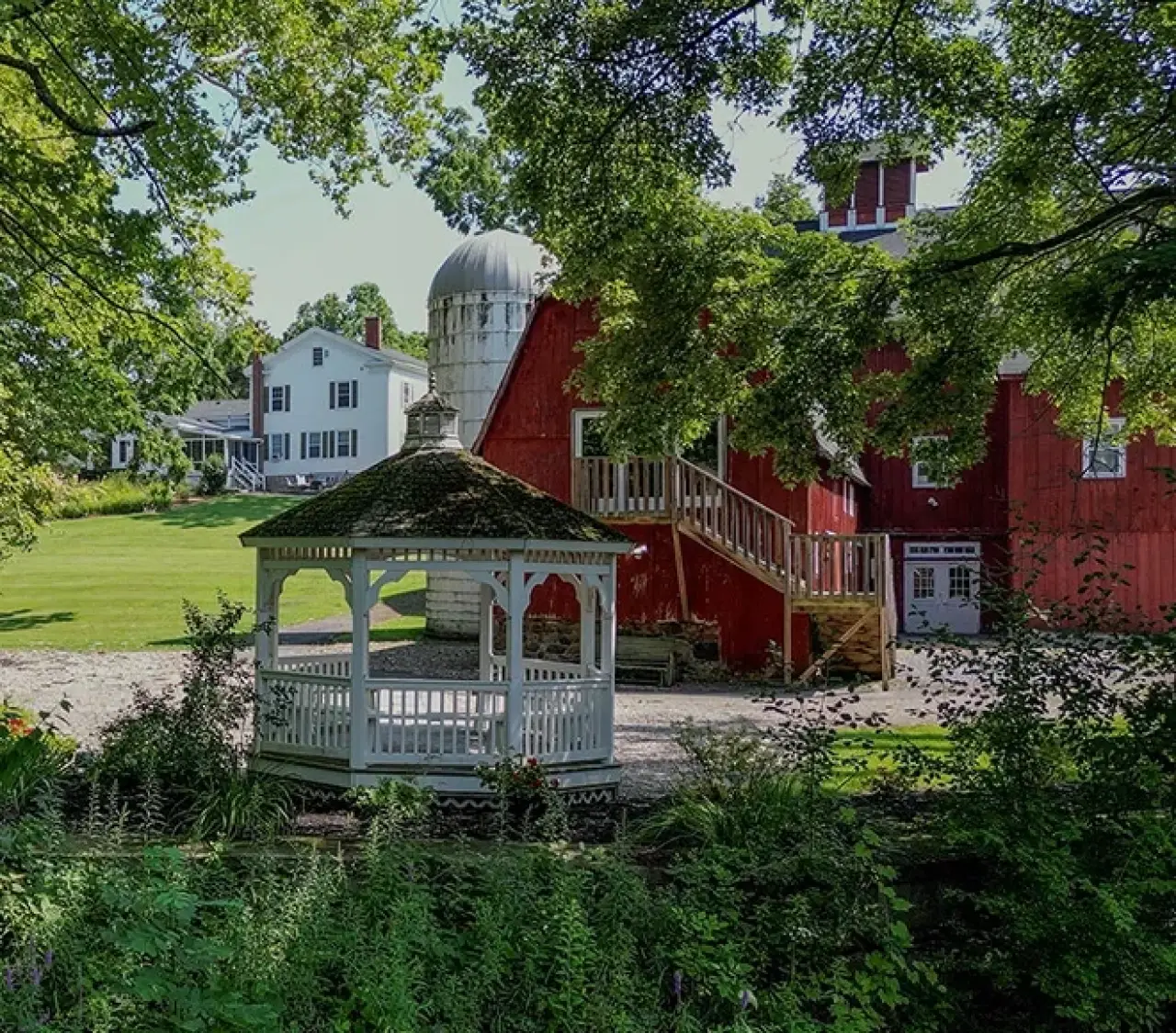 toganenwood estate gazebo and barn