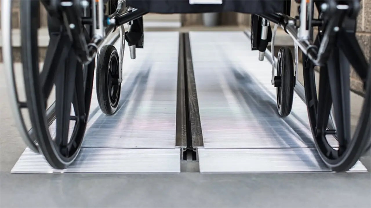 EZ-Access Suitcase Singlefold Ramp