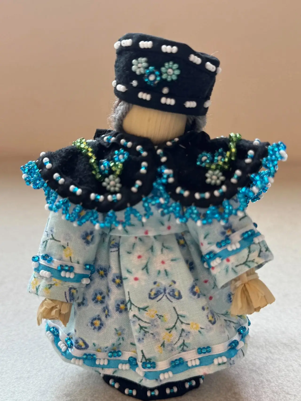 DH Cornhusk doll Blue