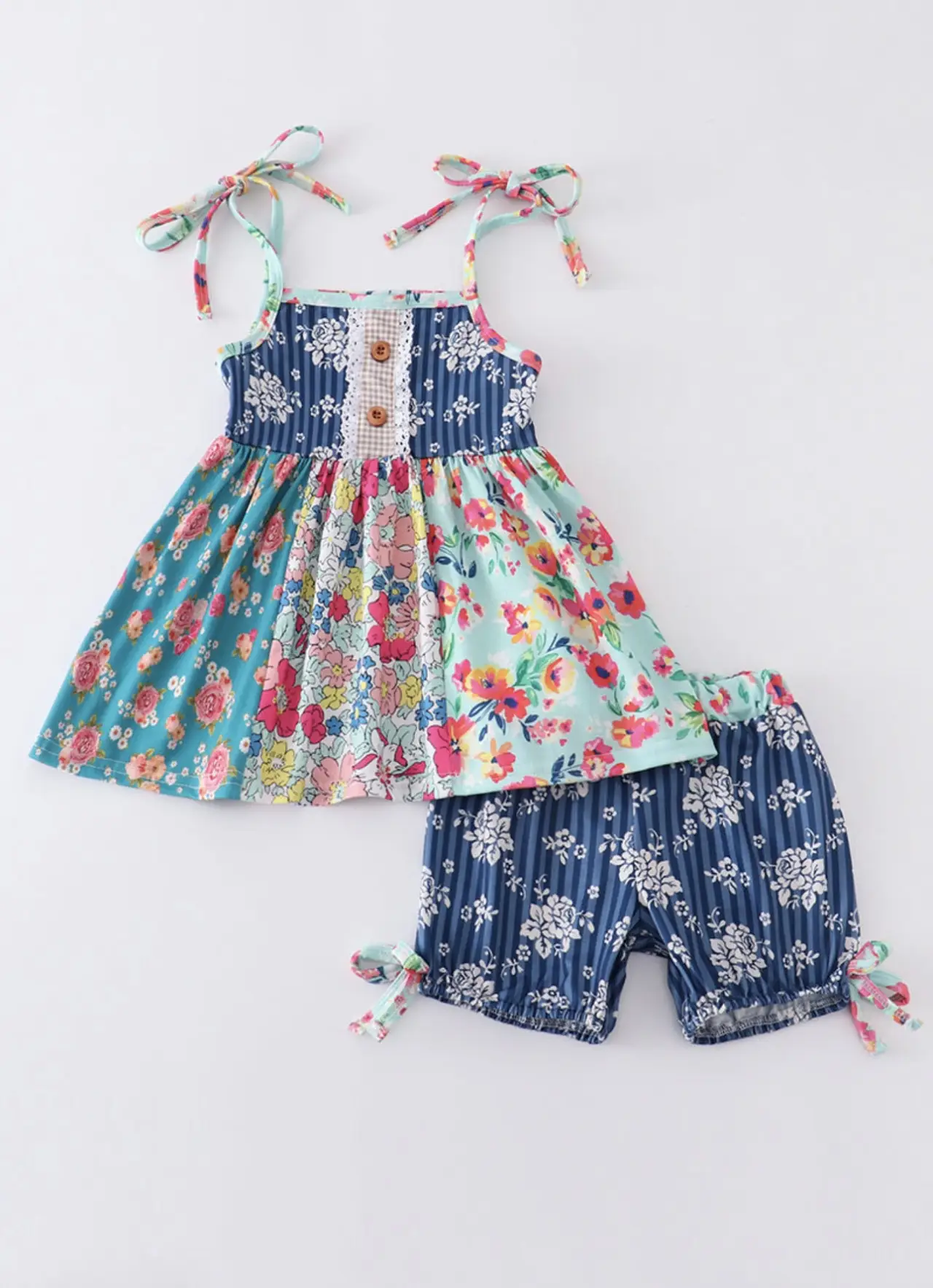 Vintage floral print strap short set